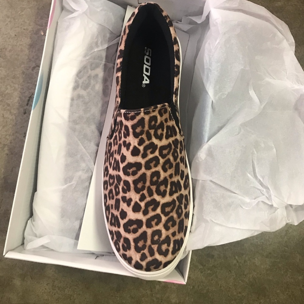 Leopard slip on sneaker - Picture 6 of 8